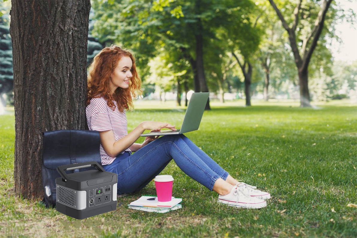 ການເກັບຮັກສາພະລັງງານ 400W ເຄື່ອງກໍາເນີດແສງຕາເວັນສຸກເສີນສໍາລັບການສາກໄຟ